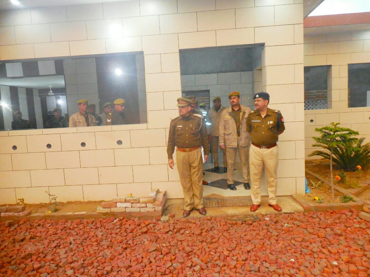 आज दिनाँक 15-02-2019 को अपर पुलिस अधीक्षक ग्रामीण, जनपद बिजनौर द्वारा थाना कोतवाली देहात का वार्षिक निरीक्षण किया गया निरीक्षण के दौरान समस्त अधि0/कर्म0गणों को आवश्यक दिशा निर्देश दिये गये। #uppolice <a href="/uppolice/">UP POLICE</a> <a href="/adgzonebareilly/">ADG Zone Bareilly</a>  <a href="/PremPrakashIPS/">Prem Prakash</a> <a href="/digmoradabad/">DIG Range Moradabad</a>