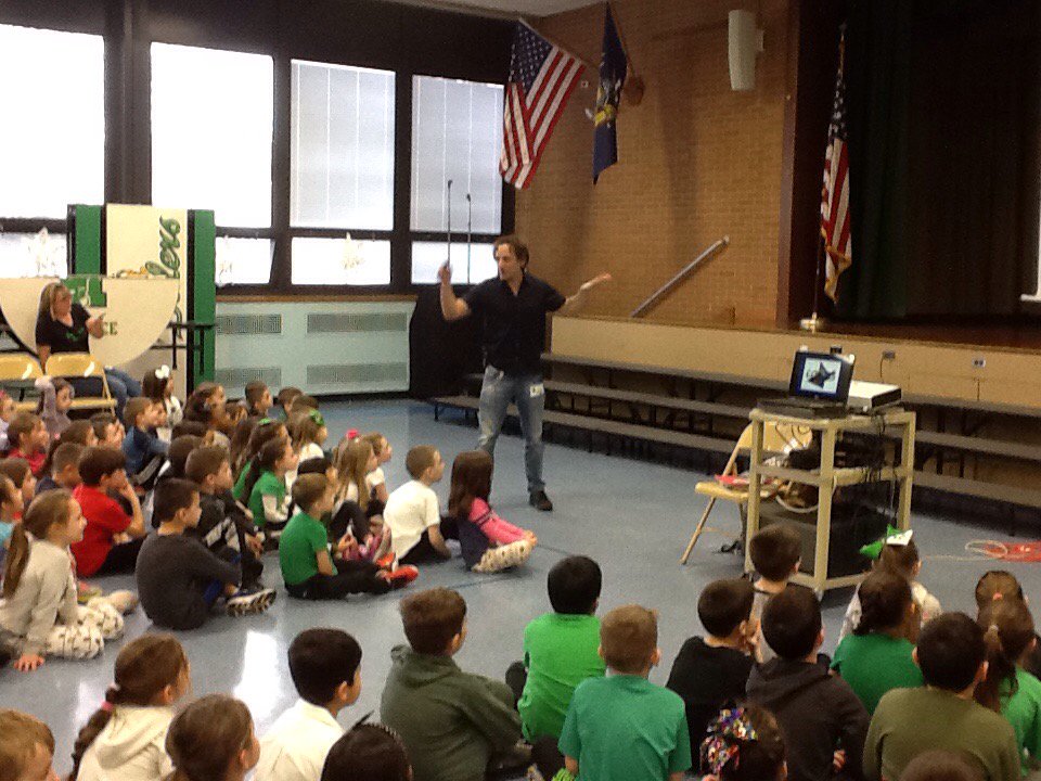 AAE_Dalers's tweet photo. Oh my goodness! It's author Phil Bildner visiting us! Thank you PTA PARP Committee! He's awesome! https://t.co/uPG2NUREl8