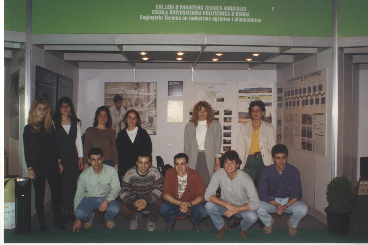 GDiArxiuUVic's tweet photo. Recordeu de quin any i edició es va celebrar aquesta jornada del Saló de l'Ensenyament a la ciutat comtal de l'actual @uvic_ucc? Us convidem a visitar el reportatge fotogràfic a: #projecteArrels https://t.co/LDQsiNzt9k #arxiufotografic https://t.co/6iDXsqo9yx