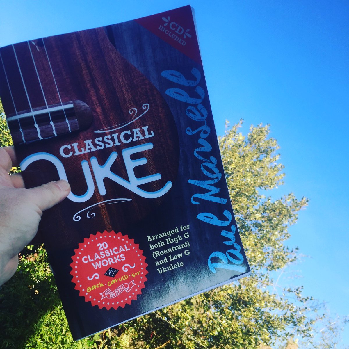 pmansellukulele's tweet photo. Has spring finally sprung in sunny Northampton? #ukulele #classicaluke #northampton https://t.co/JQhSp1HLNw