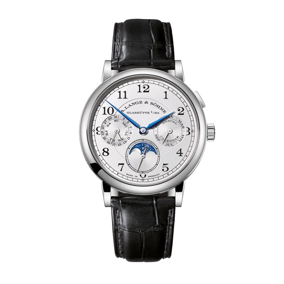 MPierceChicago's tweet photo. With March approaching, don’t forget that watches with an annual calendar will need to be set at the end of the month. If you own one, stop by our store and one of our specialists will be happy to make a complimentary adjustment. https://t.co/ck442RMBmb https://t.co/RkljRpR7m8