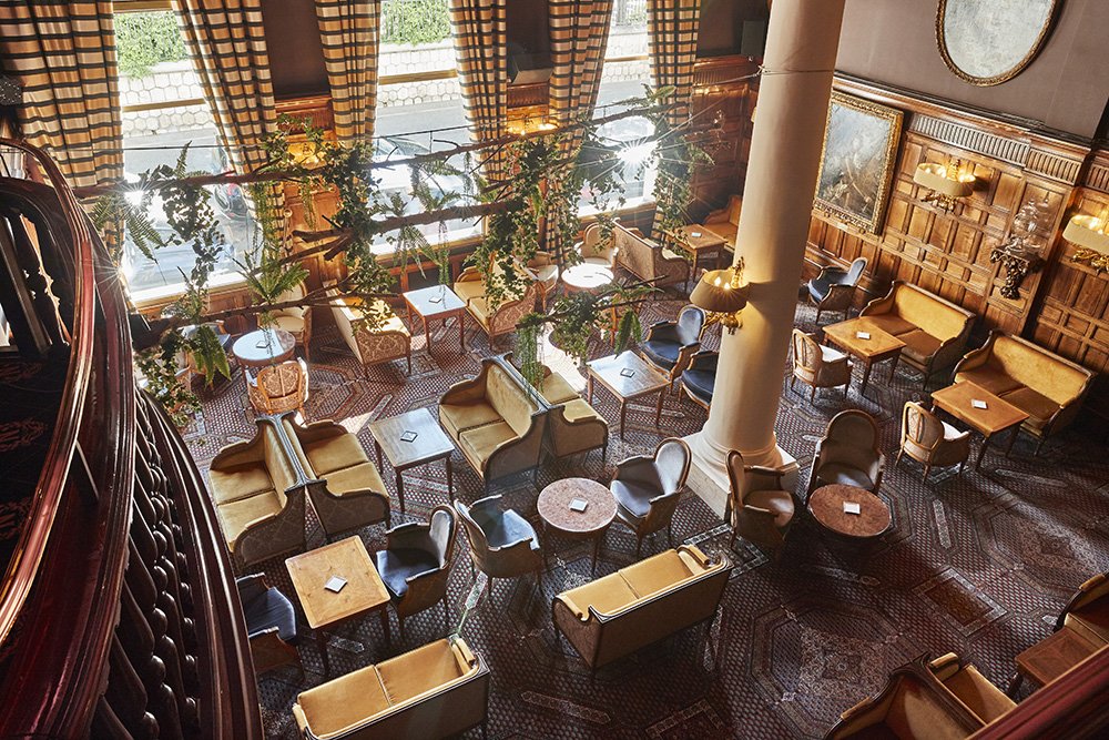 NegrescoHotel's tweet photo. Le week-end arrive.... alors prenez une pause au Bar du Negresco dans une ambiance joliment musicale.
Week end is coming ....let's have a break in the Negresco Bar in a musical atmosphere
#Negrescostyle #Nice06 #LHWtraveler @labelepv https://t.co/W50tpT8Nf7