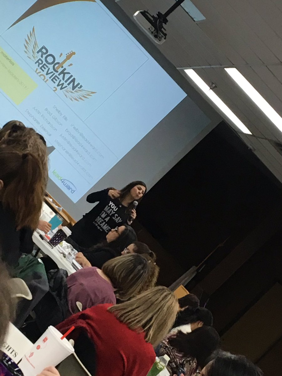 MissionValleyES's tweet image. Dr. Zelenak leading us through #Lead4ward Rockin Review!!! @YsletaISD #engagedlearning #datadriveninstruction