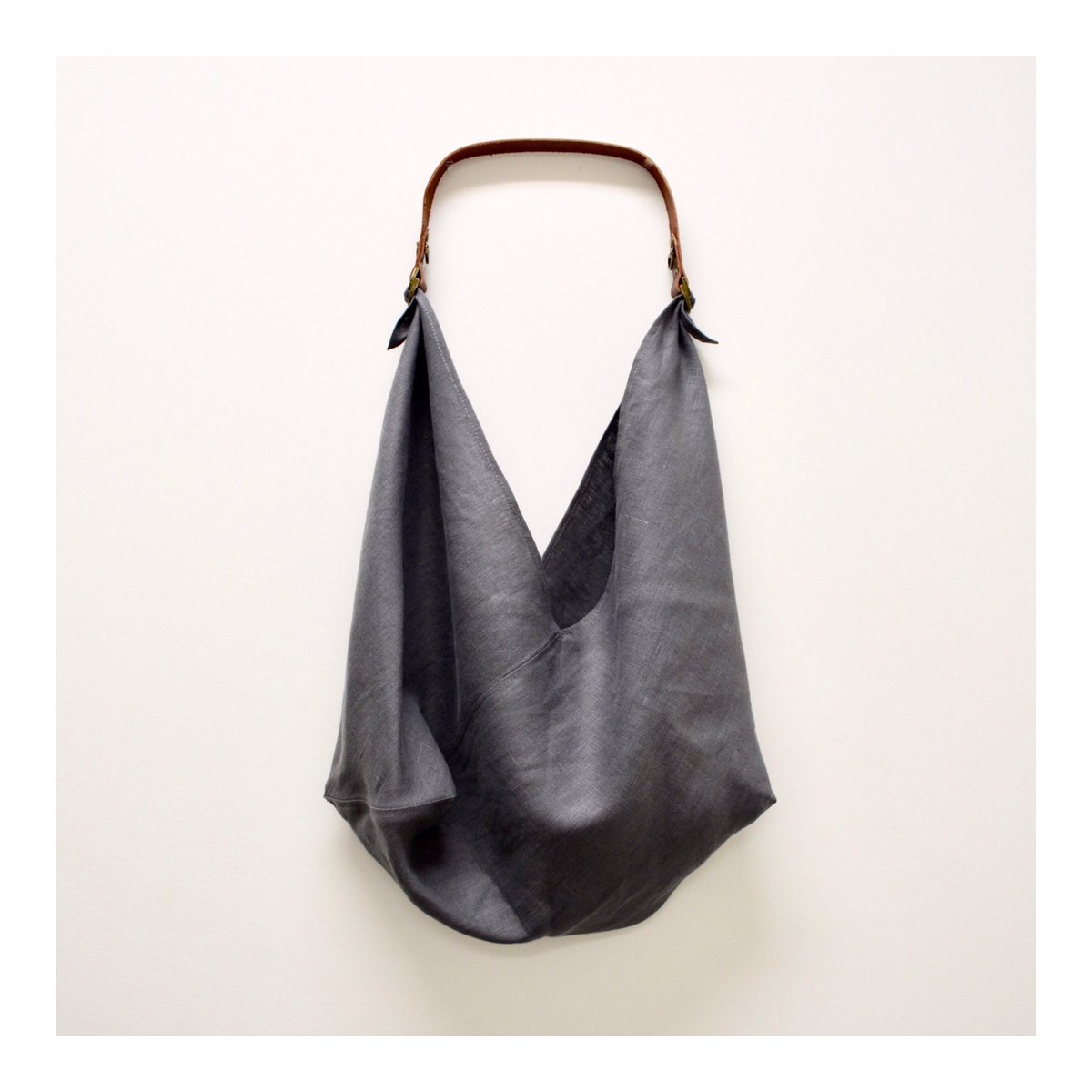 mybukuro's tweet photo. You asked for grey, so we did grey!
#greyisthenewblack #charcoal #lovemybukurobag #ecofriendly #environmentallyconscious #localhandmade #mybukuro #supportlocal #slowfashionmovement #saynotoplastic  #shadesofgrey #greylinen #azumabukuro #origamibag #everydaybag #musthavebags https://t.co/epyR2RyHI0