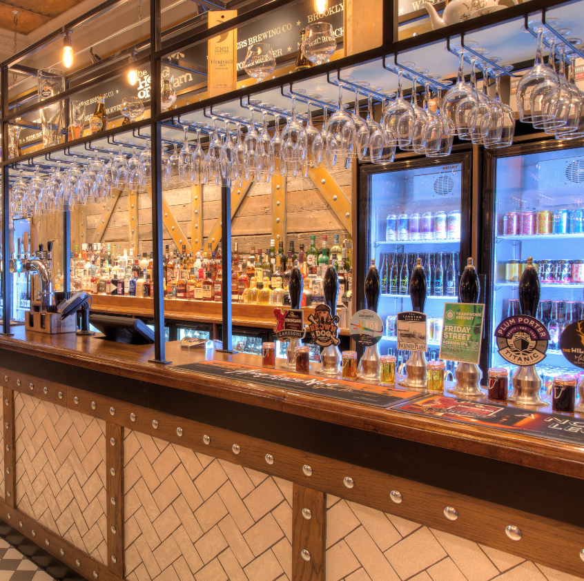 Did you know that you can also buy bottles/cans to take out with you? You do now! 😉

Drink your favourite beer in the comfort of your own home🍺 Stock up today - all you have to do is ask a member of #TeamSteam!

#HeadofSteam #Beer #Leicester