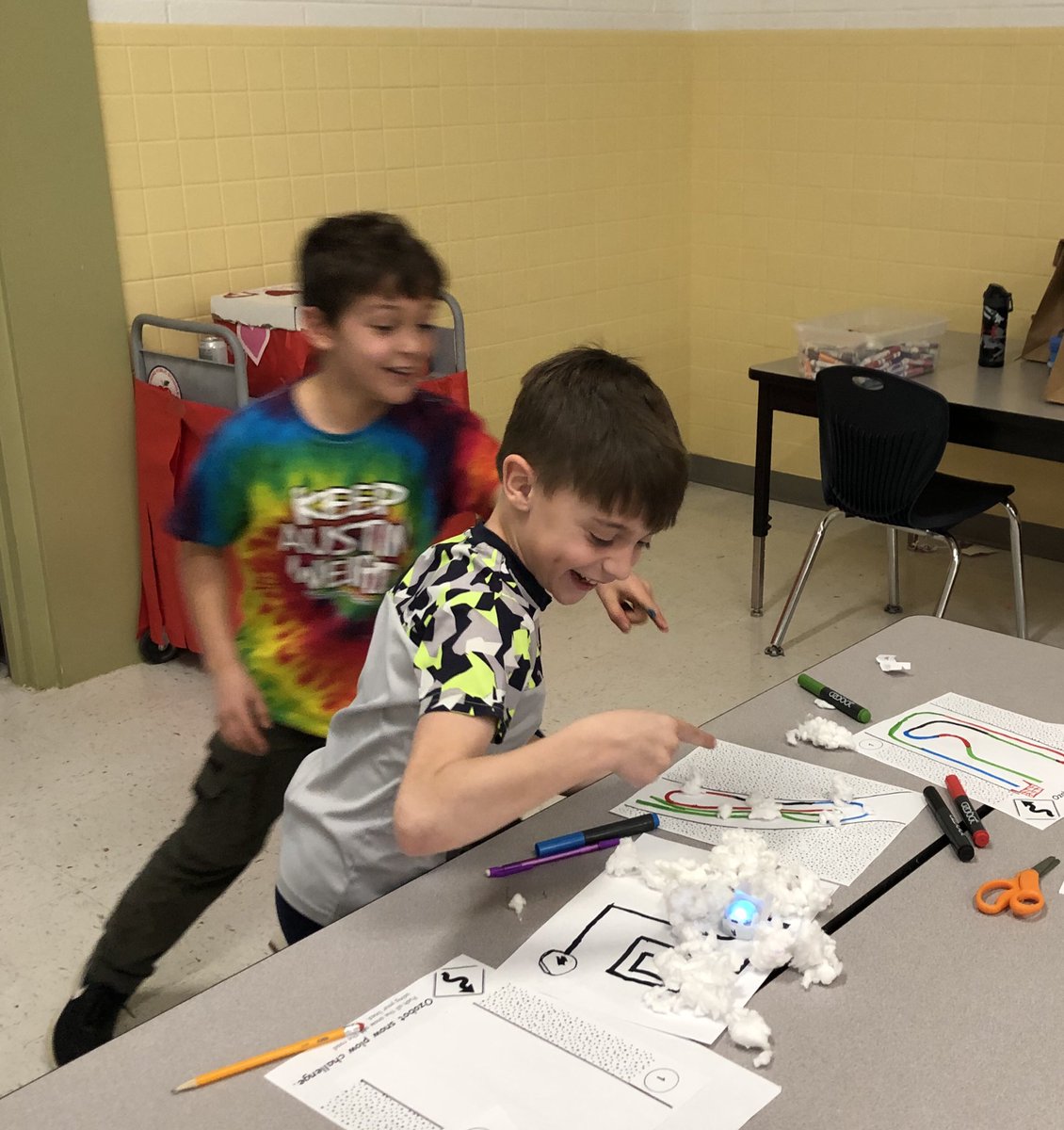 BrownsvilleBASE's tweet photo. THANK YOU @sshaffer4 for bringing the snow plow challenge to our 2nd grade engineers! Love the multi levels of complexity that had everyone fully engaged, designing, rethinking, recreating and celebrating.
@incrEDEPle @acpslearntech @Ozobot @ACPS_DART https://t.co/DLg4IjsfcO