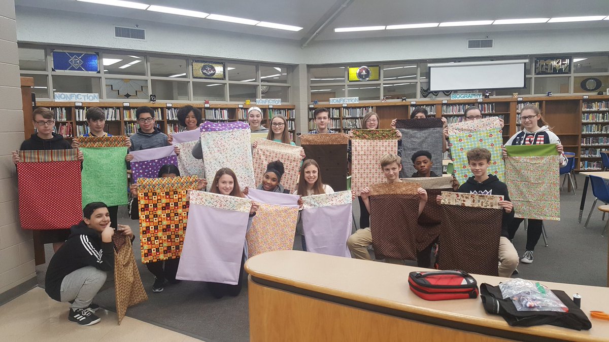 sewinmimi's tweet photo. Proect PJ challenge participants #makersinactipn #wearemaumee https://t.co/AyO5LY5PPL