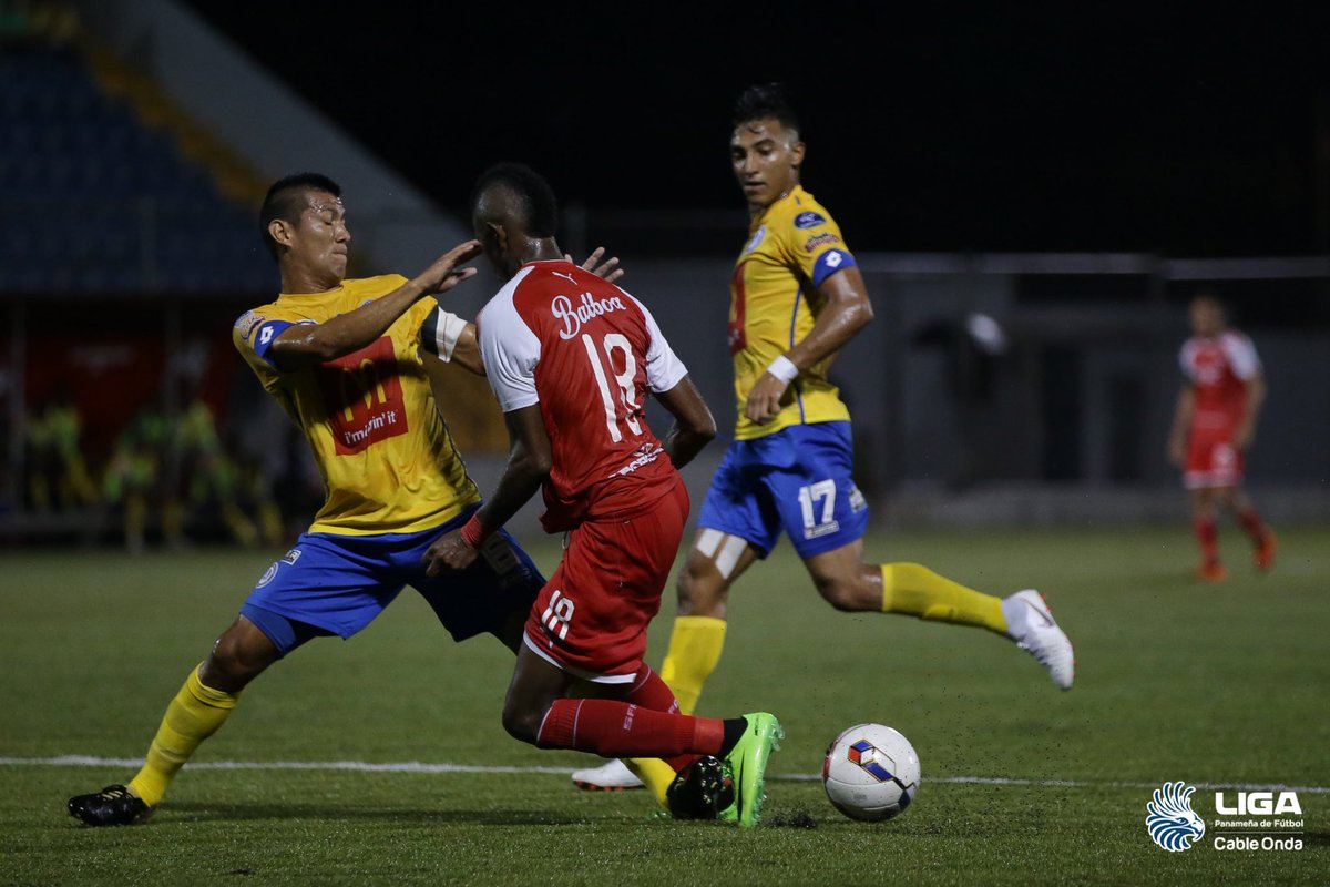 LPFpanama's tweet photo. 🗣 ¡ATENCIÓN!
El partido @UDUniversitario vs @sanfrafc_pa de esta J4 se jugará este SÁBADO a partir de las 6:00 P.M. en el 🏟 Maracaná. #CDUSFFC #EstoyEnLasGradas https://t.co/m7uZcNNE2g
