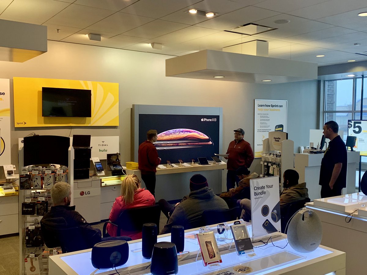 KatyVanNoy's tweet photo. @max32790 &amp; The WOLVES of O STREET today with transition statements, open ended questions, and role play scenarios! #knowyourcustomer #SprintDrive #UnlimitedTablet #FreeAppleWatch https://t.co/JgYs3UnUi3