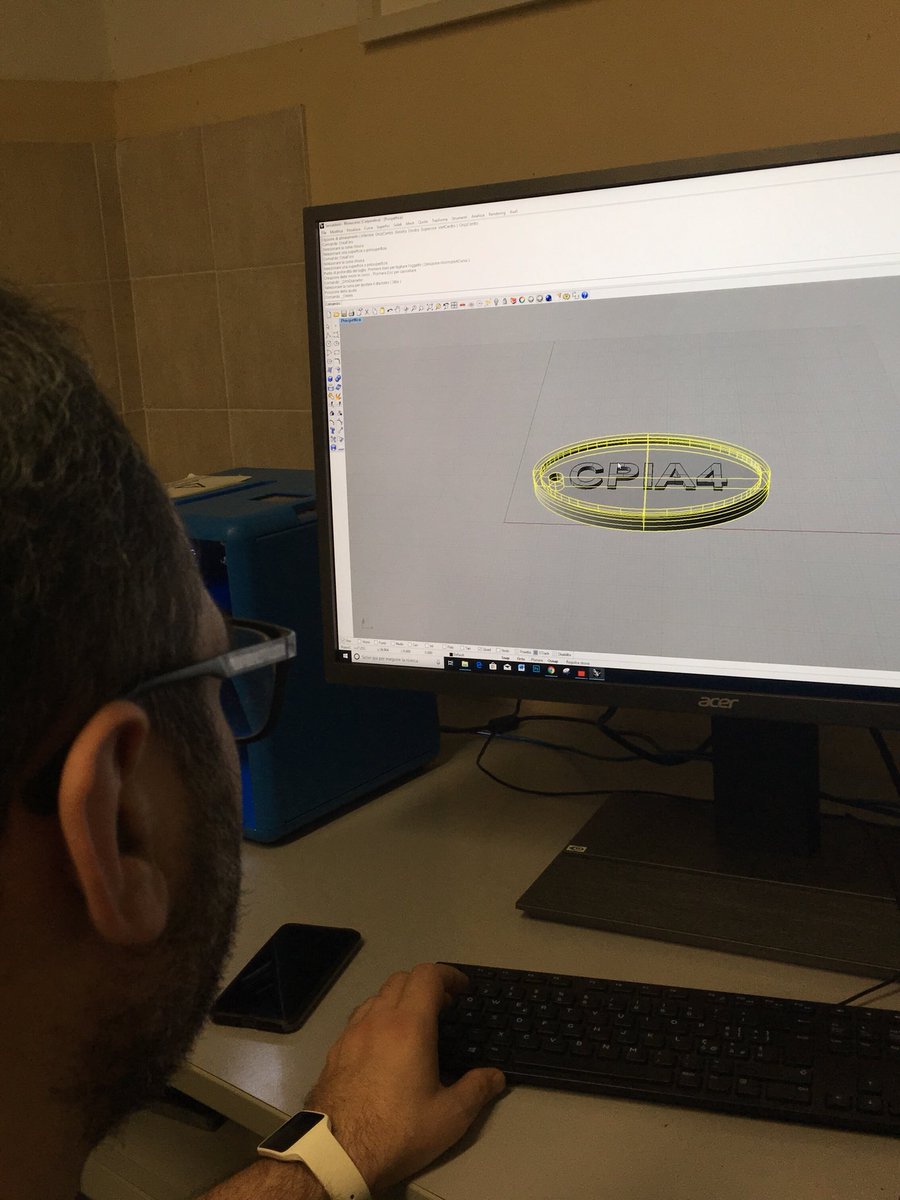 archivetro's tweet image. Condividere l’arte liberamente, che bella notizia, Tiziana.
Napoli vive un grande fermento culturale!

Ieri, con @CampuStore_IT,  @ntngrillo del @FabLabNapoli ha tenuto nel nostro #FabLab un coinvolgente corso di formazione su stampanti 3D e lasercut.
#Napoli fa #innovazione!⚙️