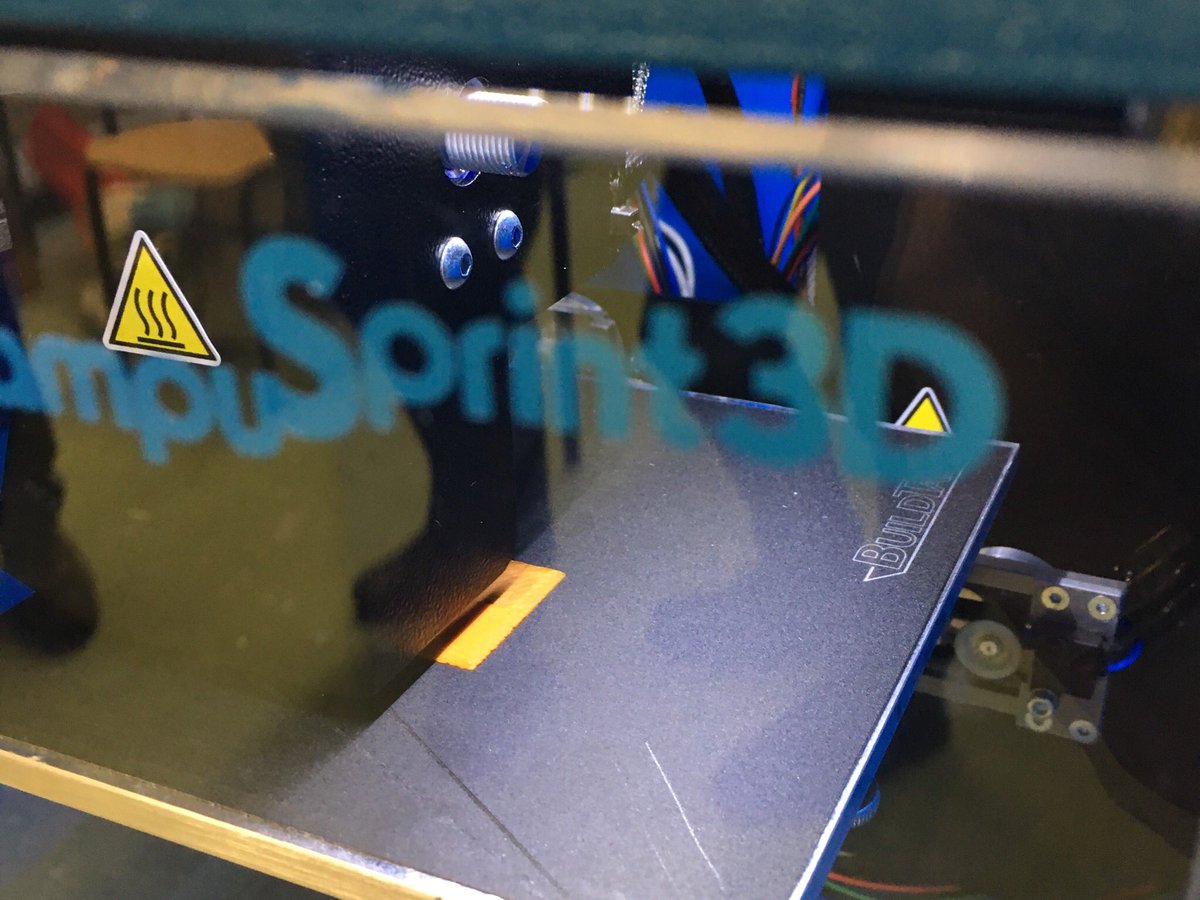 archivetro's tweet image. Condividere l’arte liberamente, che bella notizia, Tiziana.
Napoli vive un grande fermento culturale!

Ieri, con @CampuStore_IT,  @ntngrillo del @FabLabNapoli ha tenuto nel nostro #FabLab un coinvolgente corso di formazione su stampanti 3D e lasercut.
#Napoli fa #innovazione!⚙️