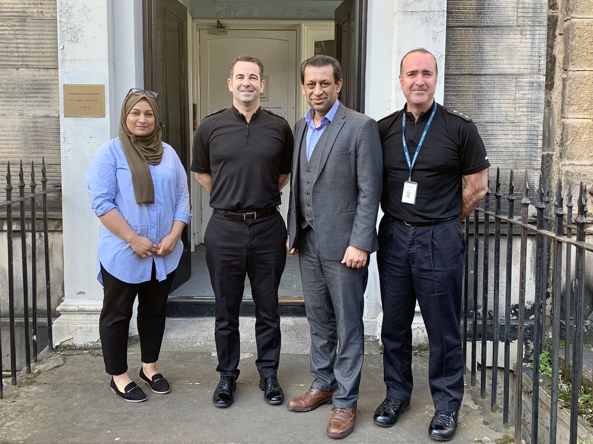 ELRECUK's tweet image. ELREC Chair @FoysolChoudhury met with @policescotland @ChSuptEdinburgh Gareth Blair, Divisional Commander for Edinburgh to discuss our plans to strengthen community relationships with the Police and community organisations to work together and help build stronger communities.