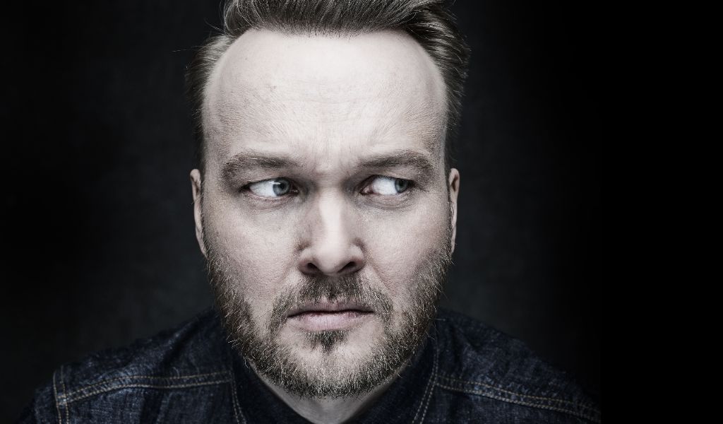 Bijgeboekt: <a href="/arjenlubach/">Arjen Lubach</a> komt 2 april naar Venray! Dat is nog eens fijn het weekend inluiden 🎉 De vrije verkoop start 18 feb om 16:00 uur!