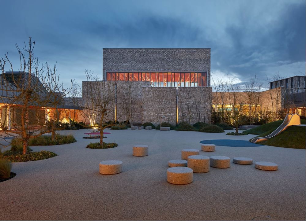 Sound___Vision's tweet image. A big congratulations to @AECOM ​ and @AggregateUK for winning an inaugural Architects’ Journal​ #SpecificationAwards their #landscaping work on #NorthWestCambridgeDevelopment! @storeysfield #SSVproject #theatredesign #acoustics architectsjournal.co.uk/news/aj-specif…