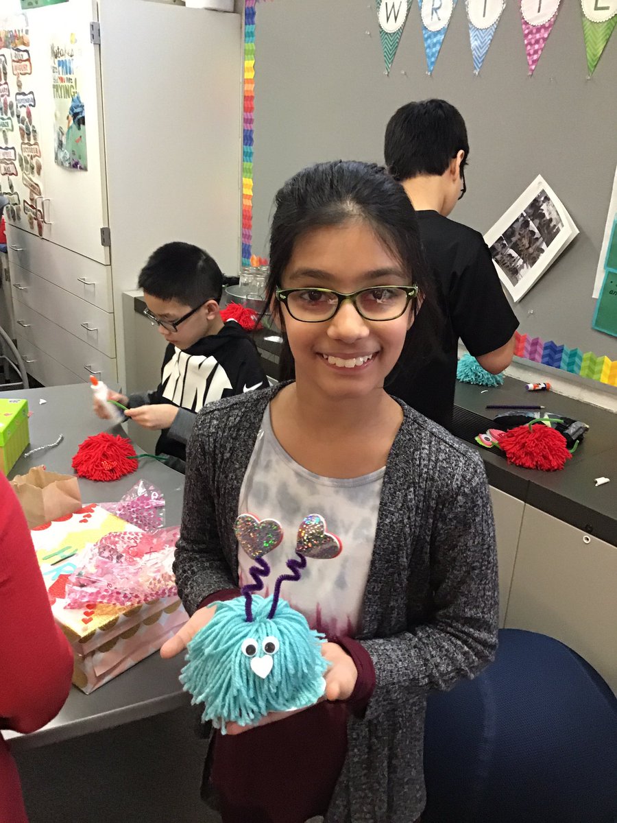MissAKochanski's tweet photo. What a fun Valentine’s Day Party! 5th grade really enjoyed their last class party of the year! #leothinkers https://t.co/Ys3cCS076u