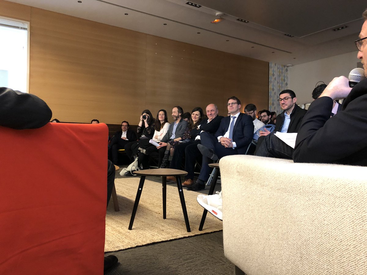 geoffroyboulard's tweet photo. 10 ans après mes premières demandes nous inaugurions ce matin le #LeMixR de @StartWay_SW un lieu d’innovation unique animé par @Paris_and_Co en partenariat avec @Poste_Immo en présence de @jlmissika et des élus @Mairie17 @BenjaminMallo @olivbouet #CorpWork #Coworking #NewWork https://t.co/7q7ASSe266
