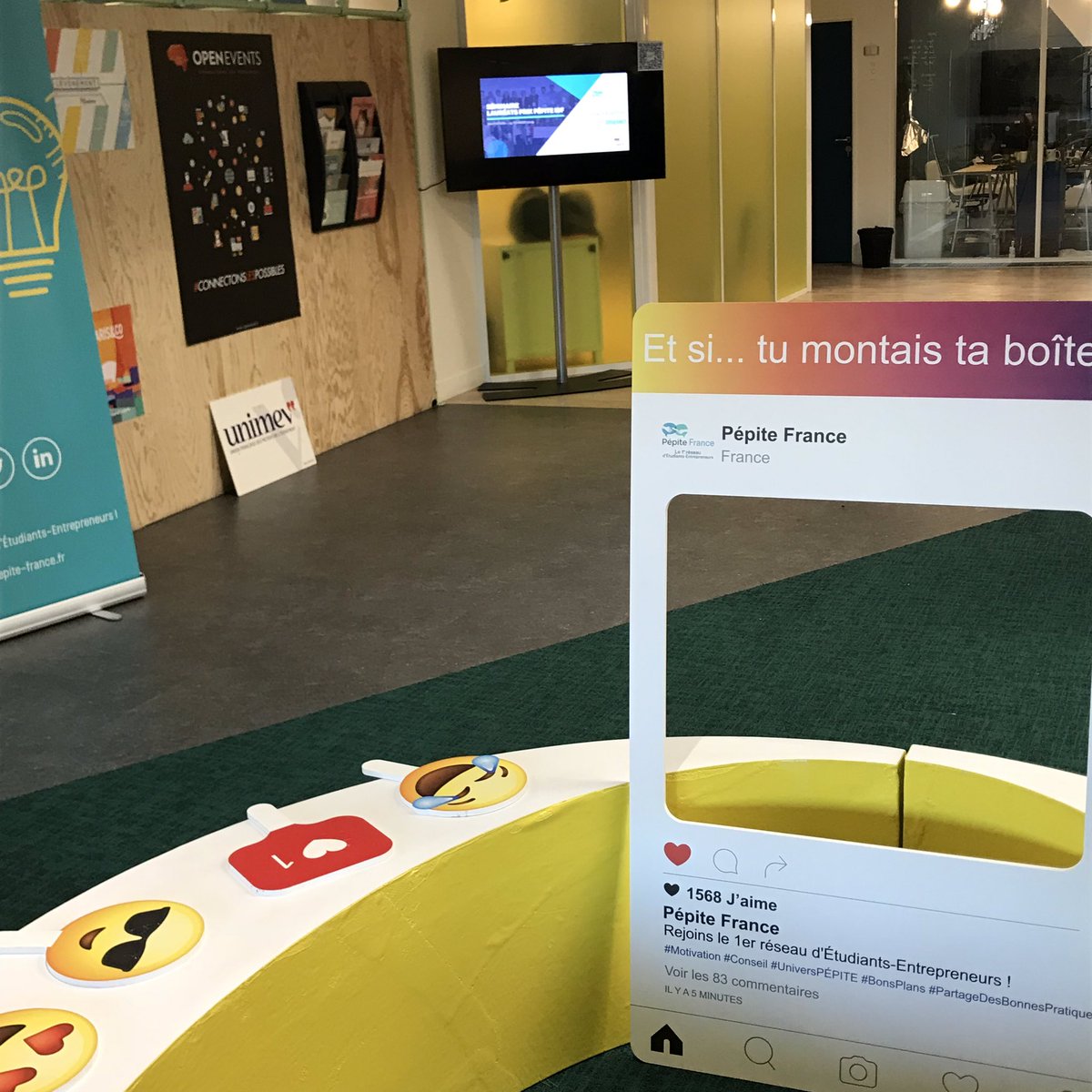 HESAM_Univ's tweet photo. [#entrepreneuriat en direct de l’espace de #coworking @FrEventBooster]  Et si tu montais ta boîte ? Les #etudiants #entrepreneurs du #pepite HESAM Entreprendre #Pokaparis #ESUM audio et @sedipec sont en séminaire des #laureats du #prix #pepite IDF organisé par @PepiteFrance https://t.co/jwUVLB0Bml