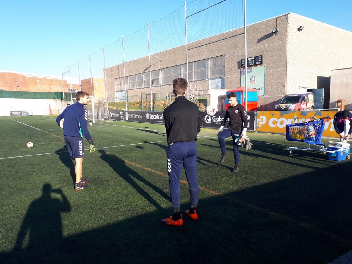 sommaresmefc's tweet photo. 🏋🏻‍♀️ Nova sessió❗️💪🏽💪🏽 Ultimant detalls abans del #partidasso de demà contra el Sant Andreu 👌👌 #LlagosSantAndreu #futbolcat https://t.co/QALTXwJHJE
