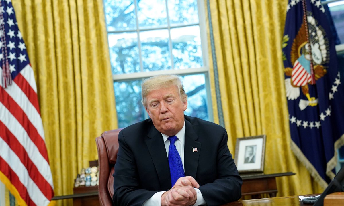 DenbrotS's tweet photo. Trump makes his move for Authoritarian Dictatorship.
Trump’s border “emergency”:
President seeks to redirect Treasury, Pentagon funding for barriers
https://t.co/mnOYW0OS3t https://t.co/JGN2IQXEat