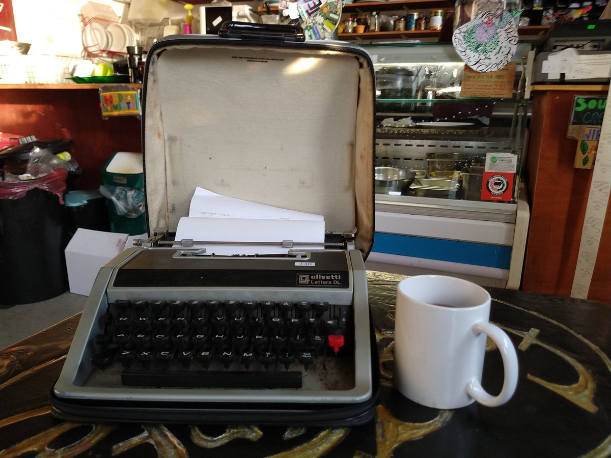 ClaireJStevens's tweet photo. Walking about town with a typewriter is a bit like being out & about with a dog or a baby, everyone stops to declaim "is THAT a typewriter?!" & wants to chat! Wonderful! New way to #endoneliness & keep fit - my new-to-me old Olivetti weighs a ton! @ChristinaSNP @tweetwronger https://t.co/H4Ug4ndupF