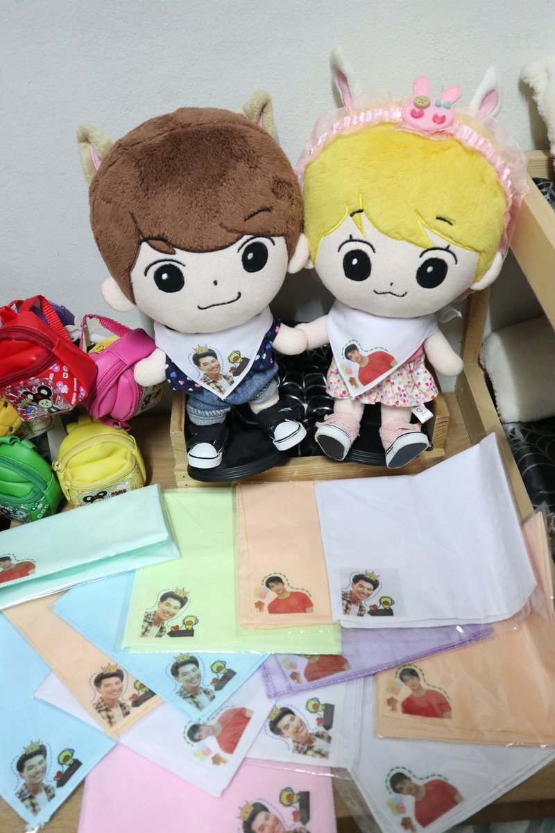 jajanlhan's tweet photo. เมื่อพี่คยูกะยัยมินิติ่ง #ป๊อดเอิร์ท
#EarthPirapat #plapoddsuphakorn
#ยั่วๆจ้า😜
#hellokyumin
😍ทำไปแจกเป็นของที่ระลึกนิ๊ดดดนึง😘 https://t.co/X5DHP4IyqG