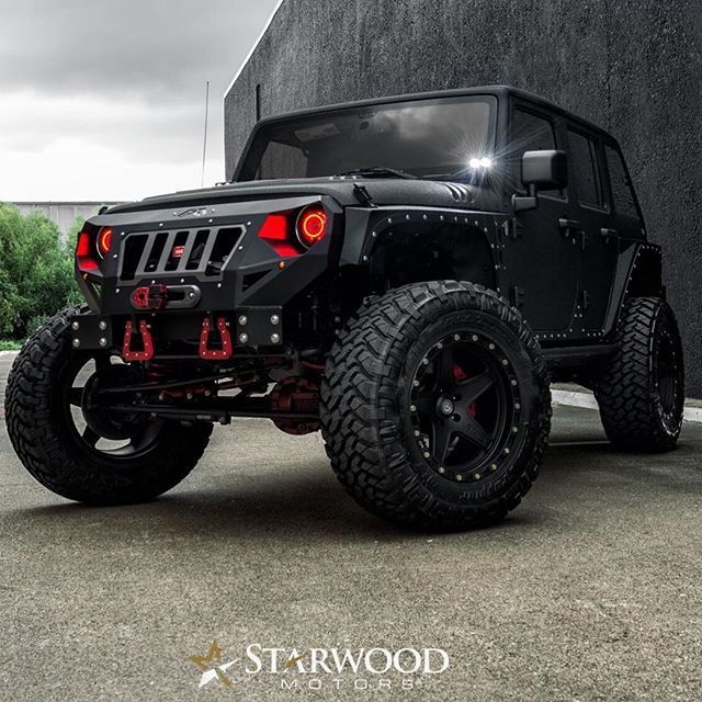 StarwoodMotors's tweet photo. #FrontEndFriday has taken a demonic twist… 👀 #StarwoodMotors #Jeep #FabFoursBumpers #Grumper #DemonHooks https://t.co/v6MT3TgpEl https://t.co/KFoxdggl25