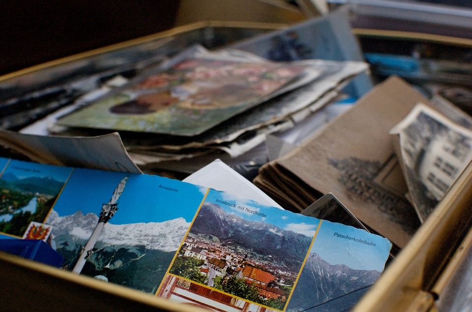 ChinoHillsSS's tweet photo. In a survey of households using #selfstorage, 90% of respondents reported an inability to part with treasured possessions. 
It may be the accumulated memories that souvenirs, birthday cards, photographs, old books or clothes hold for us. https://t.co/gI82mgUgv5