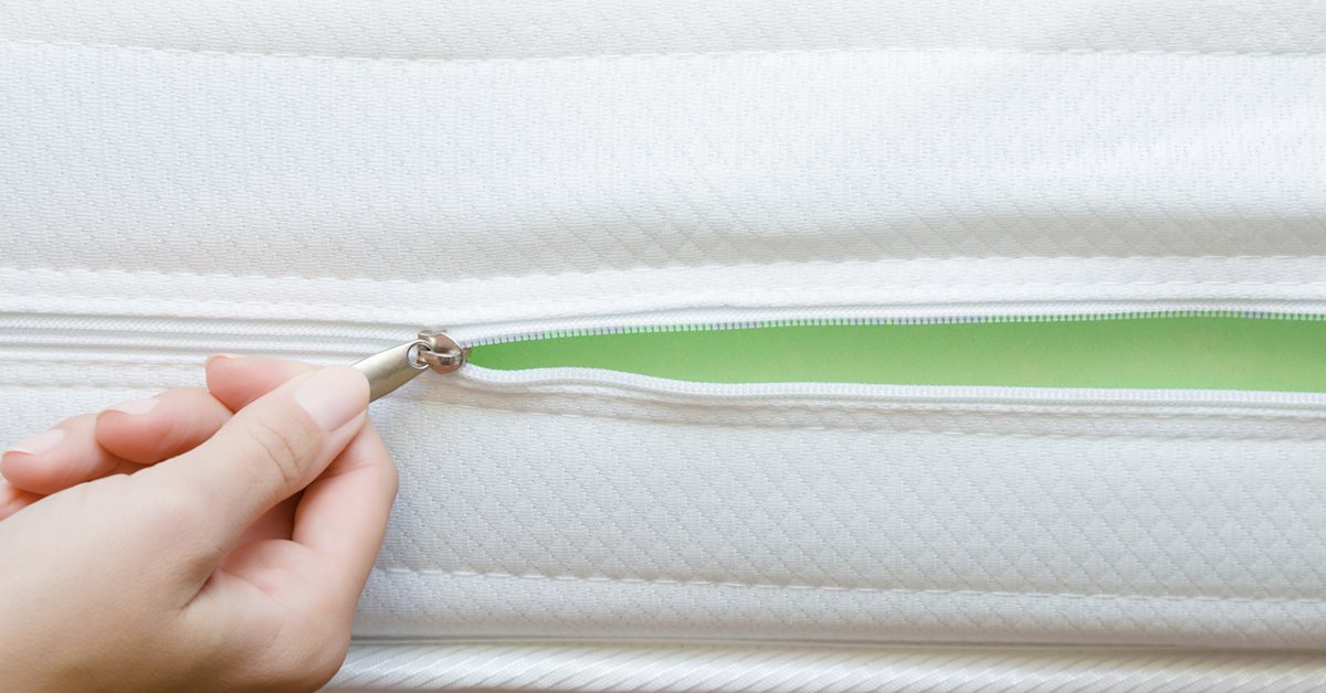 bug_proof's tweet image. Mattress encasements are a simple and easy step to avoid bed bug infestations and re-infestations. What other effective steps have you taken? 

#DYK #BedBug #PestControl