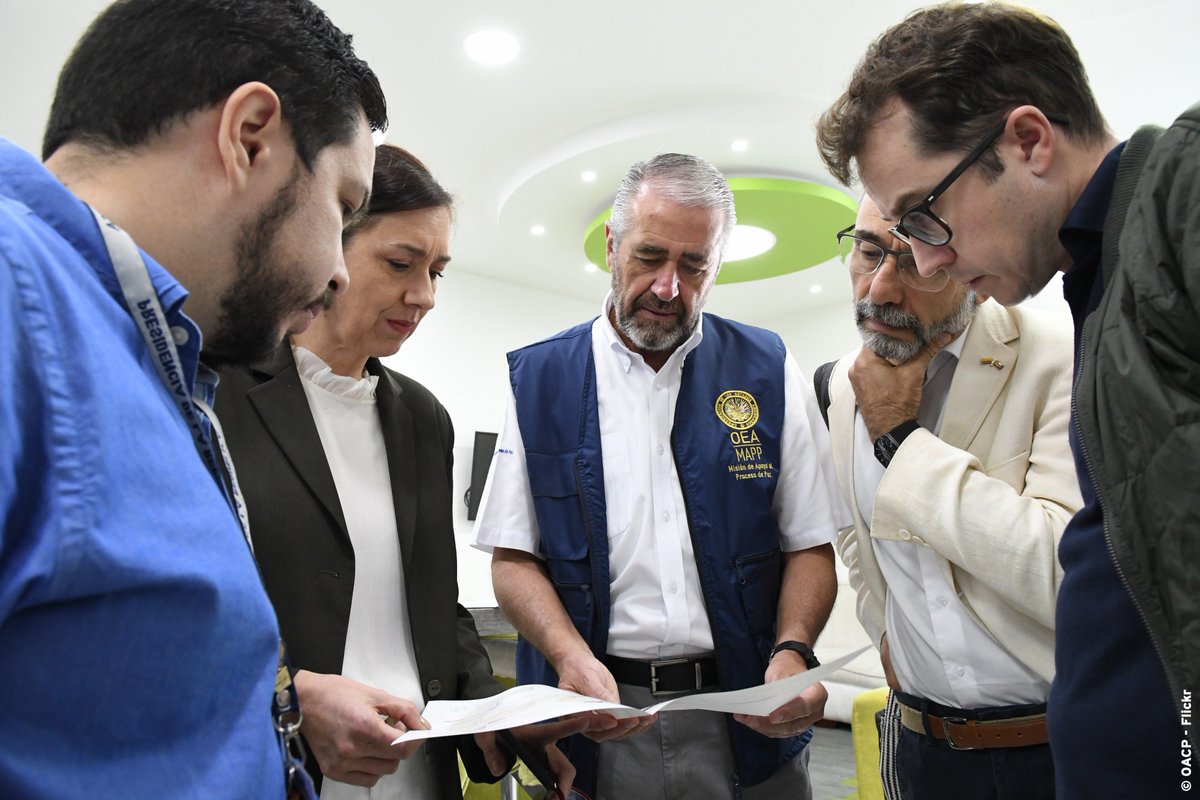PeterTibber's tweet photo. Para reafirmar el compromiso del Reino Unido con la protección de defensores y defensoras de DDHH, acompañé al equipo de @UKinColombia en la reactivación de las Mesas Territoriales de la Subcomisión Nacional de Garantías de Seguridad en el Cauca. #UKColForPeace 🇬🇧🇨🇴 #UKinCauca https://t.co/P0KwaUQrGl