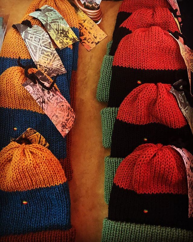 “Put out the energy⚡️you want to receive...”🚦
-LEGIN KNITS EXCLUSIVE - 
@stay_relevant X <a href="/leginknits/">Legin Knits</a>
Toque/Beanie collaboration 
made with 💯% Peruvian 
Superwash Wool. *Authentic painted canvas tags* 🎨 - Pre-Order now, limited pieces
- DM to get your… bit.ly/2IdX2aI