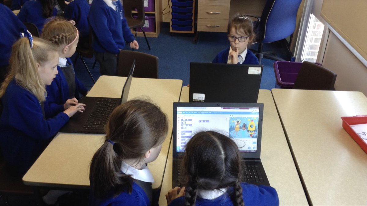muchwooltonY1's tweet image. More coding today in Year 1! This time we sequenced code to create a space adventure like our favourite story ‘Aliens Love Underpants!’ #muchwooltoncomputing
