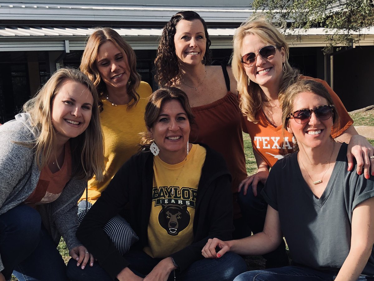 kelstewartLT's tweet photo. Loving the time together! @SHEsailors #happyday #5thorbust #Learningtogether2019 https://t.co/jnR2APiWeQ