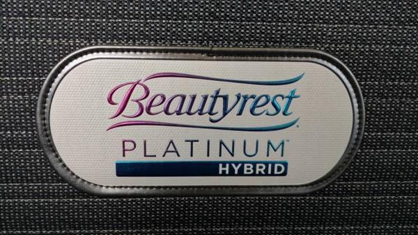 mcsqueal79's tweet photo. #BEAUTYREST #PLATINUM #HYBRID #QUEEN #SET #CLOSEOUT

NOW ONLY $1500
Originally $2998

https://t.co/C4VTB9cLZs

#AskForMcSqueal @stlmattress #SleepRules #ShopLocal 

618-374-6355
https://t.co/ZdjpUKpmRQ 

#Clearance #RetiringFloorSample #Queen #Mattress #QueenMattress #Set https://t.co/PUK5tEgAcd