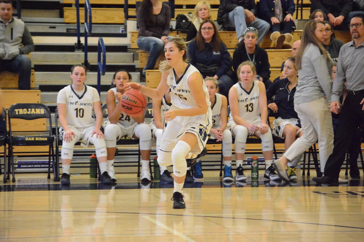 OakRidgeWBB's tweet photo. Happy birthday @kristenhoffman_! Have the best day! https://t.co/YqYnRC8iIL