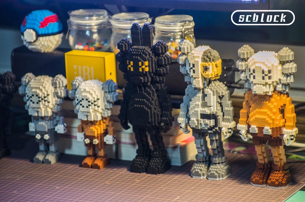 kaws nanoblock