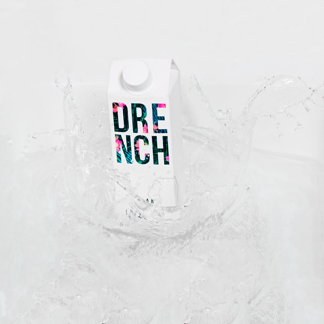 Zoella's tweet photo. Summer has come early with Splash Botanics 💦 Grab 3 for 2 on selected Zoella Beauty at @Superdrug now! https://t.co/kOyVgopVnO https://t.co/zmXywqMlbE