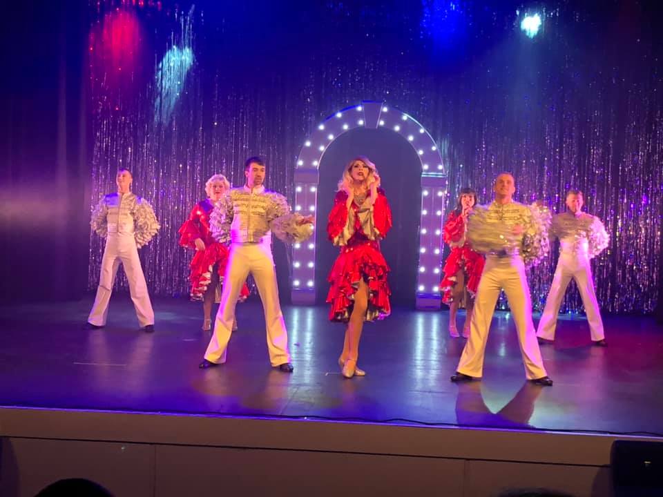musichalltavern's tweet photo. Who has the Friday feeling then??? We certainly do! Not long until curtain up in #Weymouth for tonight's UK show @weypavilion Fab picture taken by a guest last night, don't forget to tag us in your so we can share xxx #MHTUK https://t.co/7vABwYpKBt