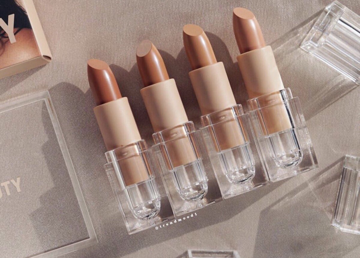 KKW Beauty Nude 8 Gloss in Deep Chocolate discount sales.