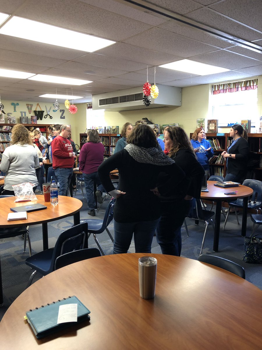 OconnorKimm's tweet photo. Reflecting on our vertical tram#love learnlead https://t.co/GtMTfXQmVU