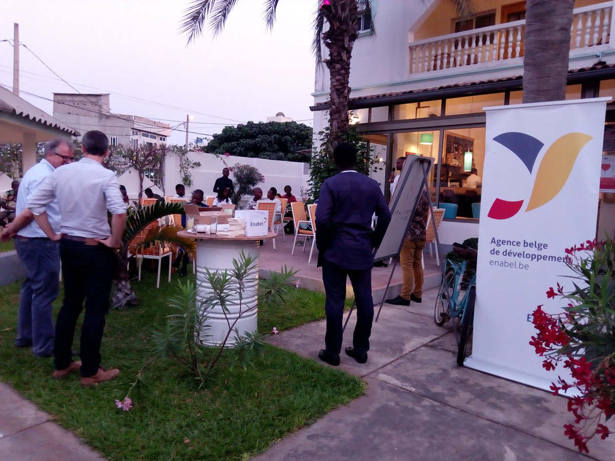 khulatech's tweet photo. Quand on parle des startups béninoises, on parle du Bénin. Nous sommes tous UN. Afterwork, organisé par @EnabelauBenin, réunissant les startups du Bénin, @adnbenin , @SemeCity , @brightmorecap et sans oublier les boissons..🤔😉 https://t.co/CF5SL6ihPP