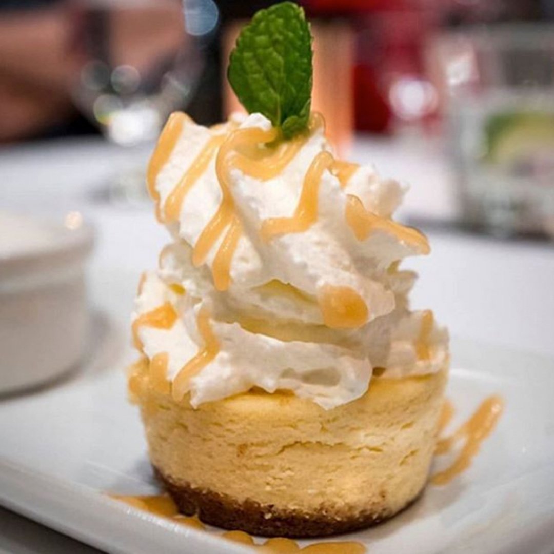 Friday night desert is planned at Ruth's Chris Steakhouse. It doesn't get any more luxe than this 🍮

📸 @yummmto
#RuthsChrisSteakhouse #RuthsChris #FlavourPassport #FridayNightPlans