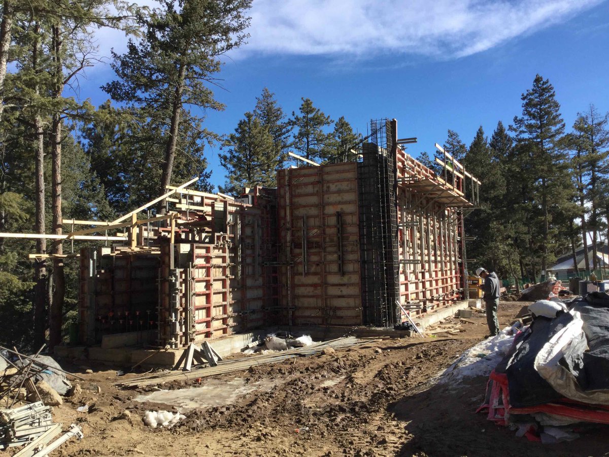 MWGOLDENCONST's tweet photo. The staircase for the Buddhist Meditation Hall is nearing completion! When finished, the 70-foot-wide staircase will lead visitors to the temple.

#construction #Buddhist #Temple #GeneralContractor #Colorado https://t.co/aYY3BDBwpE