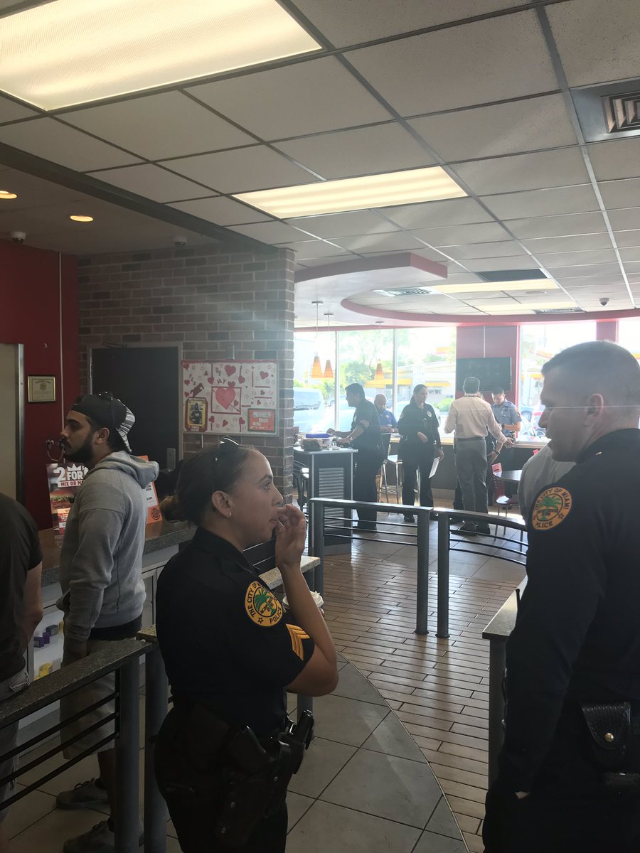 BrokerESilio's tweet photo. Wonderful start to a long weekend!  Coffee with a Cop is always a great event.  Thankful that together we continue to make great strides in Allapattah by increasing community awareness.@YarielDiazMiami @ErnieSierraMPD @HermidaBetty @CityofMiami @MiamiPD @CPSSergio @BurgerKing https://t.co/8sWkSDMFC2
