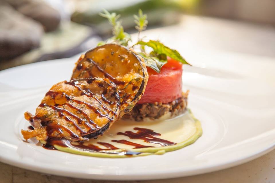 humaneworldcan's tweet image. We’re excited to host a two-day #ForwardFood culinary training with @WesternU next week! We’re working to put even more #plantsontheplate for students this year; great to be collaborating to make delicious #plantbased foods 🥑🍔🥙🍜🥥