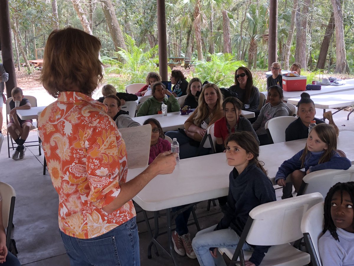 auspies's tweet photo. @marian_tomblin sharing the βmessyβ writing process that with time perseverance more reading & passion becomes powerful way to connect w/ others π@rjlCardinals @jlwatson11 @kascaccia @DebMongato @christina81883 @RebeccaWuamett @DOCeduCATor @CorlissFingers #VCSELA https://t.co/UHK1rJkewv