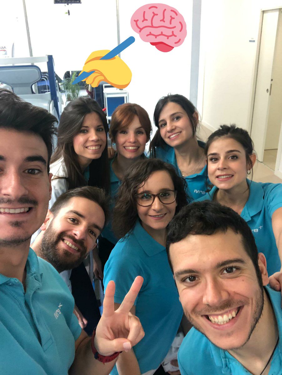 NereaRodriguezP's tweet photo. Revisando conceptos con @alexovi7 @AnitaTebar @miguelrs93fisio 
antes del curso de James Selfe en @info_latrobada https://t.co/PbUGtFsNh8
