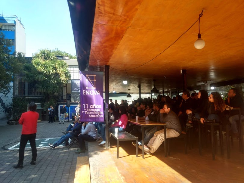 enovamx's tweet photo. Concluimos nuestro primer Town Hall del año refrendando el compromiso que tenemos con el cierre de la brecha digital que existe en México. #OrgulloENOVA https://t.co/8UatACJCRE