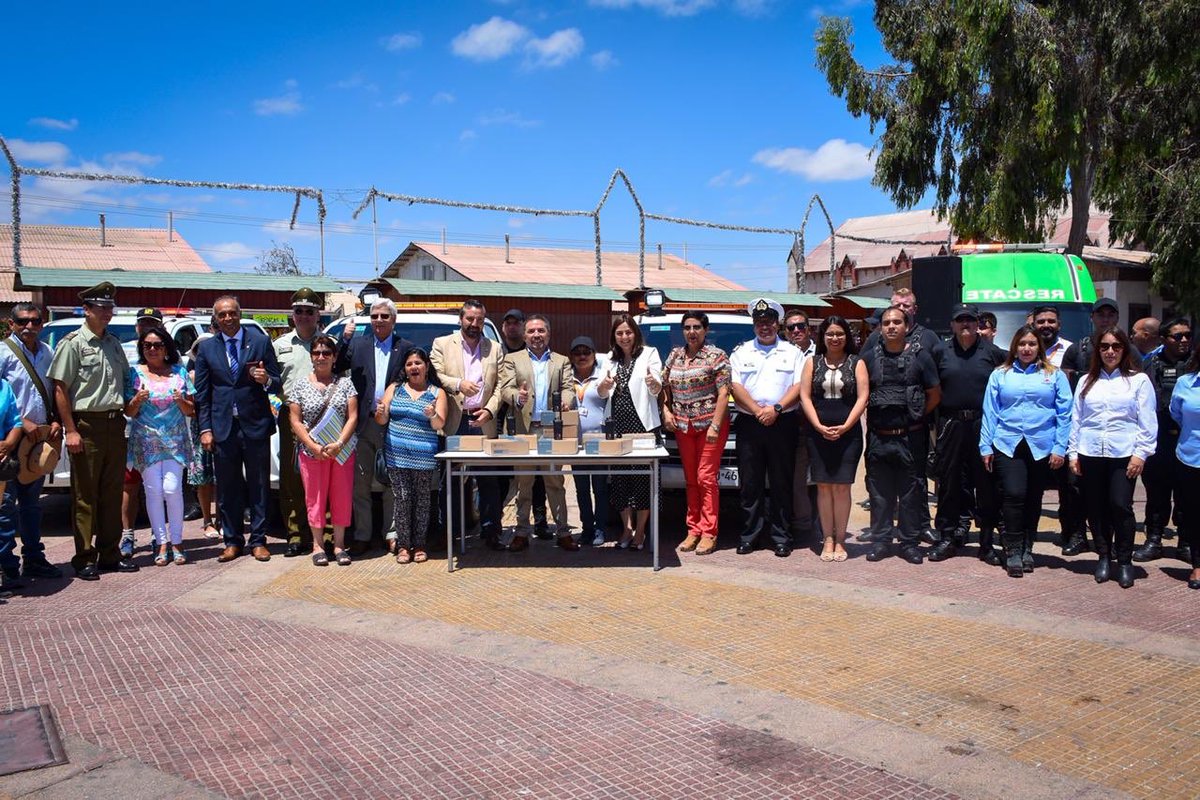 FSanchezAtacama's tweet photo. Felicitaciones a #Caldera por ser la primera ciudad en #Atacama en sumarse a #Sosafe, una red social de colaboración ciudadana que contribuye a la seguridad; los invito a descargarla gratuitamente🤳 https://t.co/d1YINfE0WF