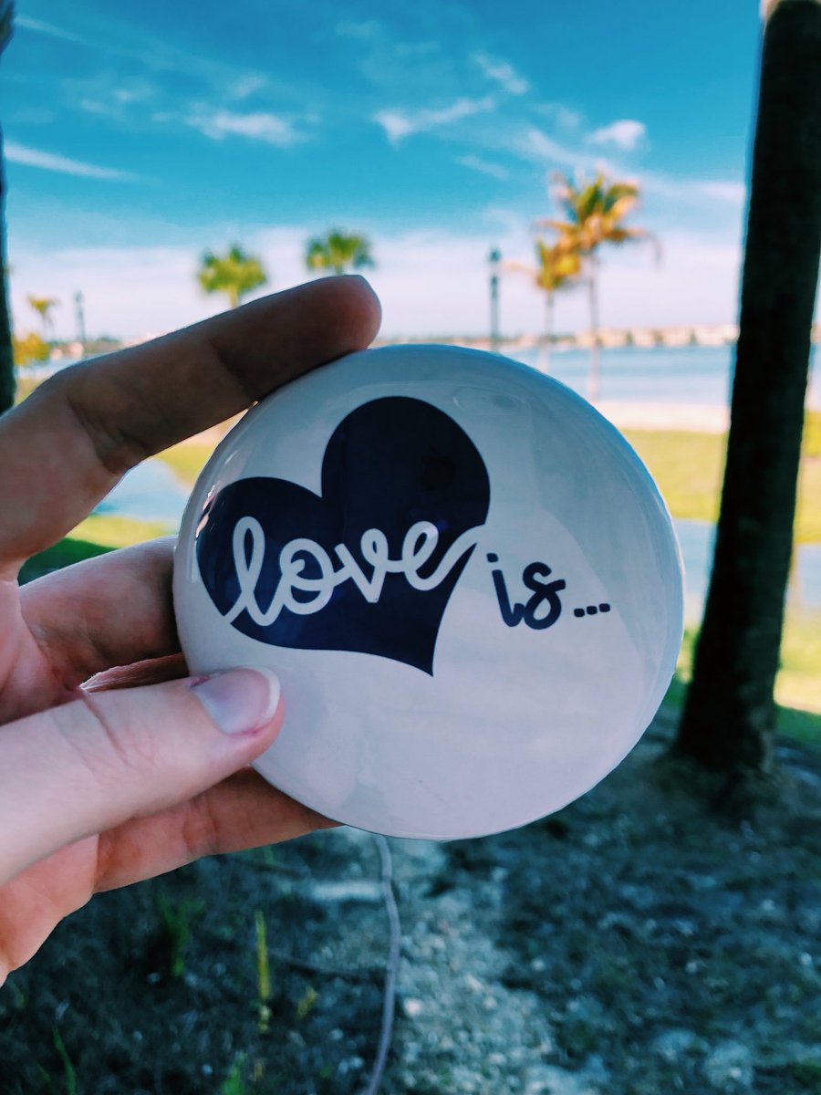 ☆ Love is...whatever you want it to be ☆
#HealthyRelationshipsWeek