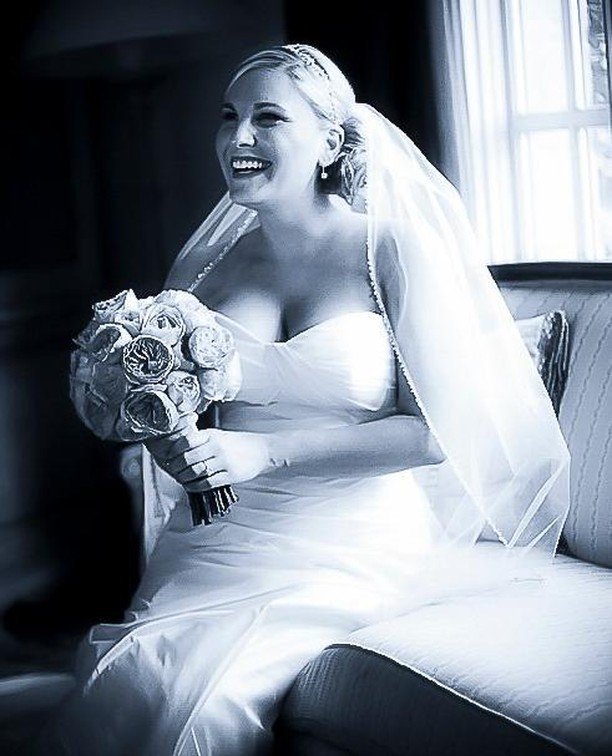 Capturing happiness. 
#oklahomaphotographer #portraits #planyourwedding #photographer #smile #loveyou #loveit #photooftheday #instapic #instagood #weddingphotography #love #weddingdress #bride #groom #photography #weddingphotographer #weddingpictures  #o… bit.ly/2DHOIKE